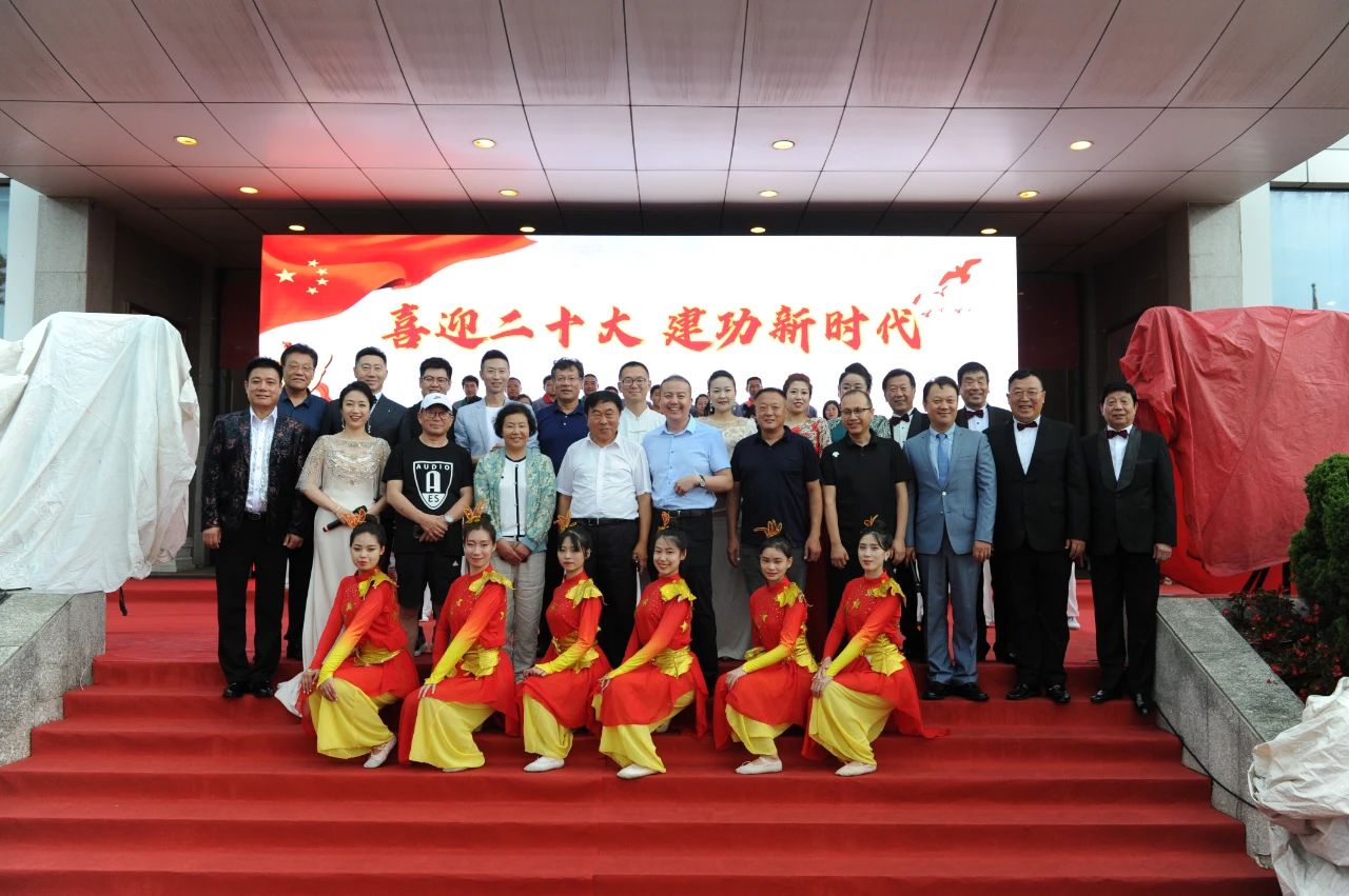 韩伟集团40年| 欢歌喜迎二十大  团结奋进新征程